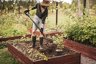 Fiskars Vanga a Punta per Terreni Duri e Sassosi, Acciaio al Boro di Alta Qualità, Lunghezza 125 cm, Ergonomica 7